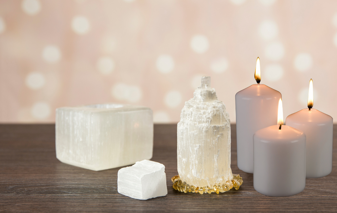 selenit-imbolc-biele sviečky 